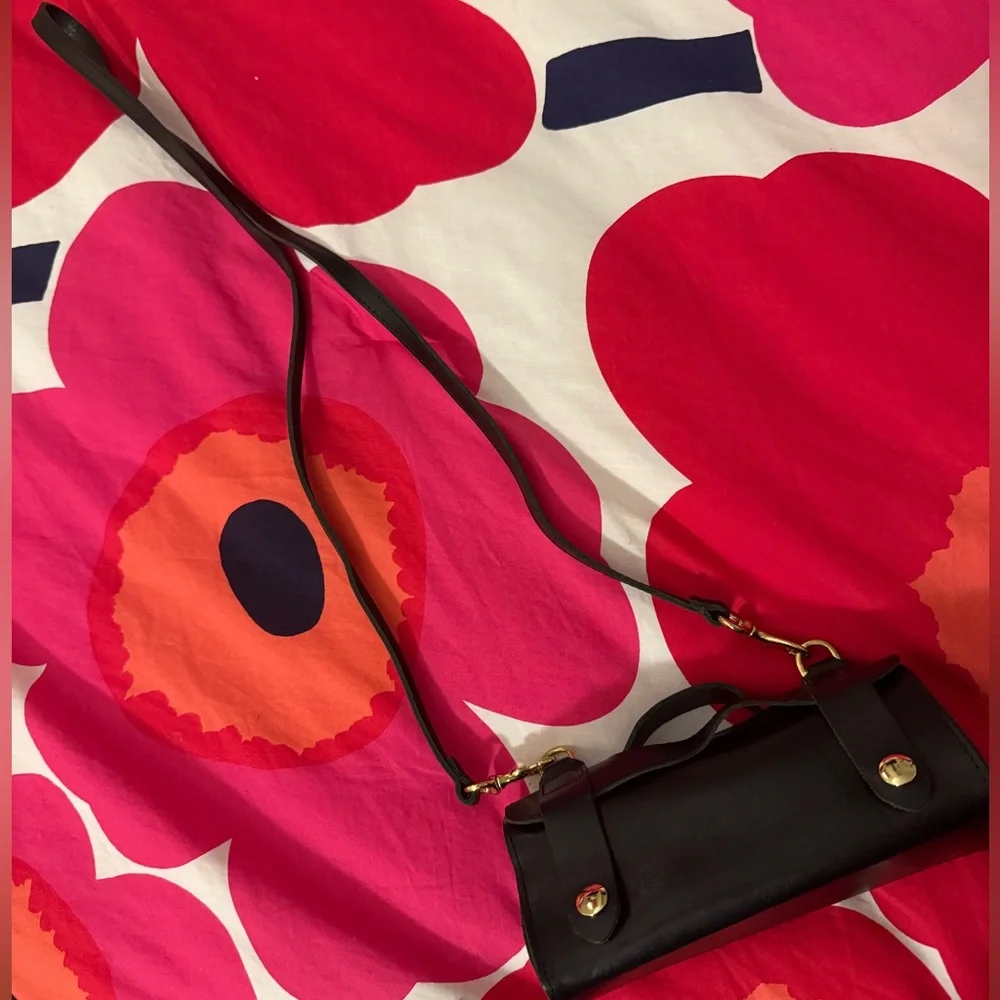 RARE Clare V. Petite Voyage - Picture 2 of 7